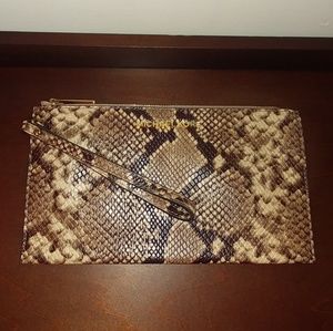 Michael Kors Bedford Brn Snake Leather Zip Clutch